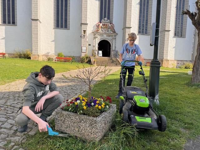 Arbeitseinsatz an der Stadtkirche Frühjahr 2024 | Foto: Bild: M. Krautwurst