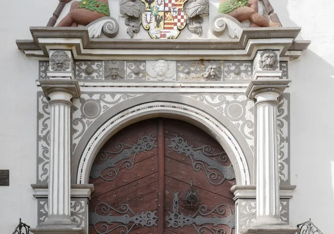 stadtkirche portal-fb