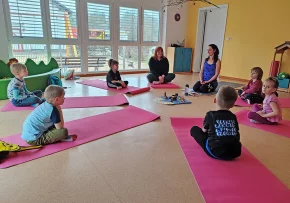 Yoga im Kindergarten Rottenbach 2024 (6) | Foto: © Kindergarten Rottenbach